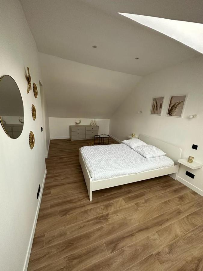Chambres Dans Maison Neuve Au Style Chic Et Boheme Villeneuve-sous-Dammartin Exteriör bild